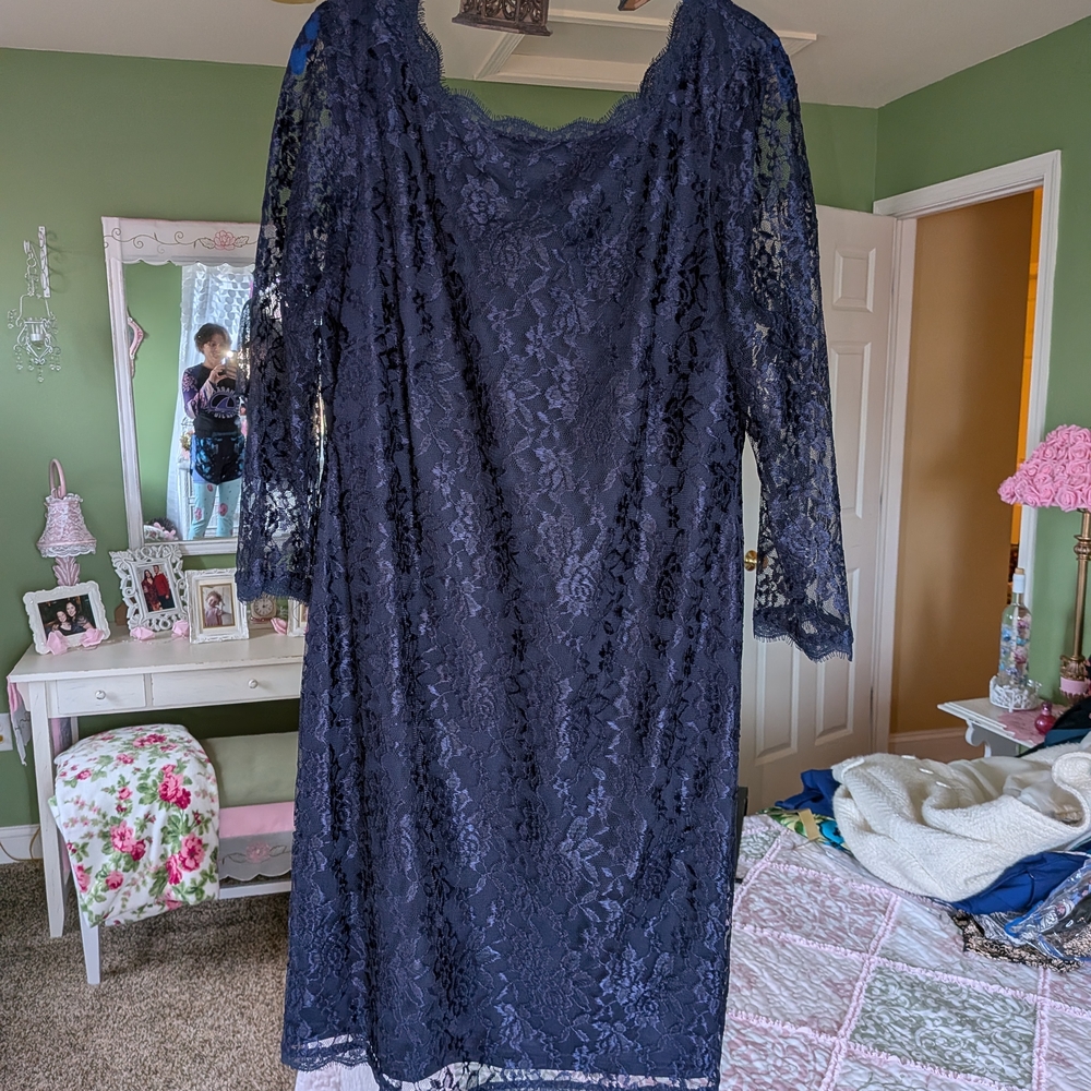 Elegant Navy Lace Dress